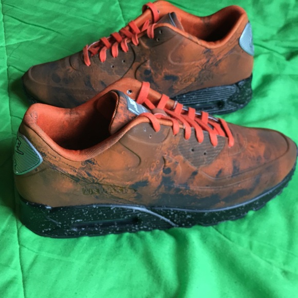 mars landing sneakers